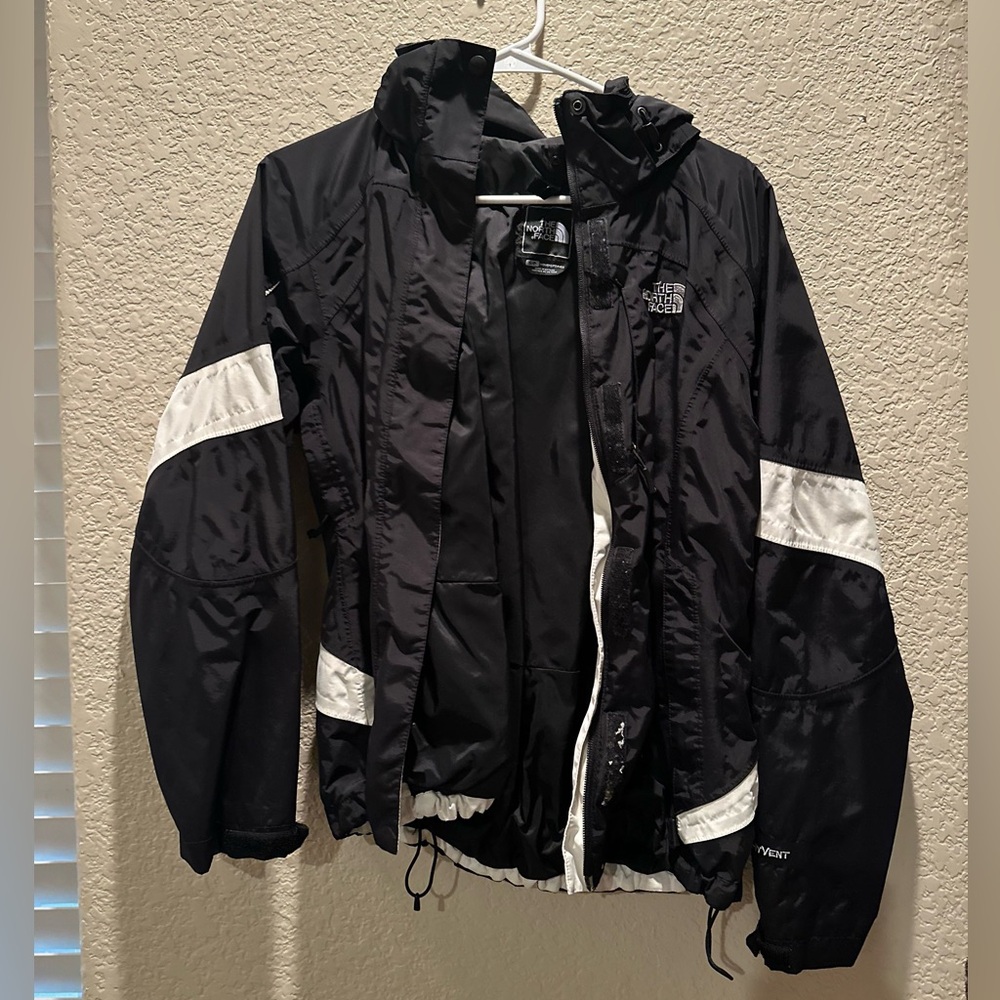 Retro Style The North Face Windbreaker